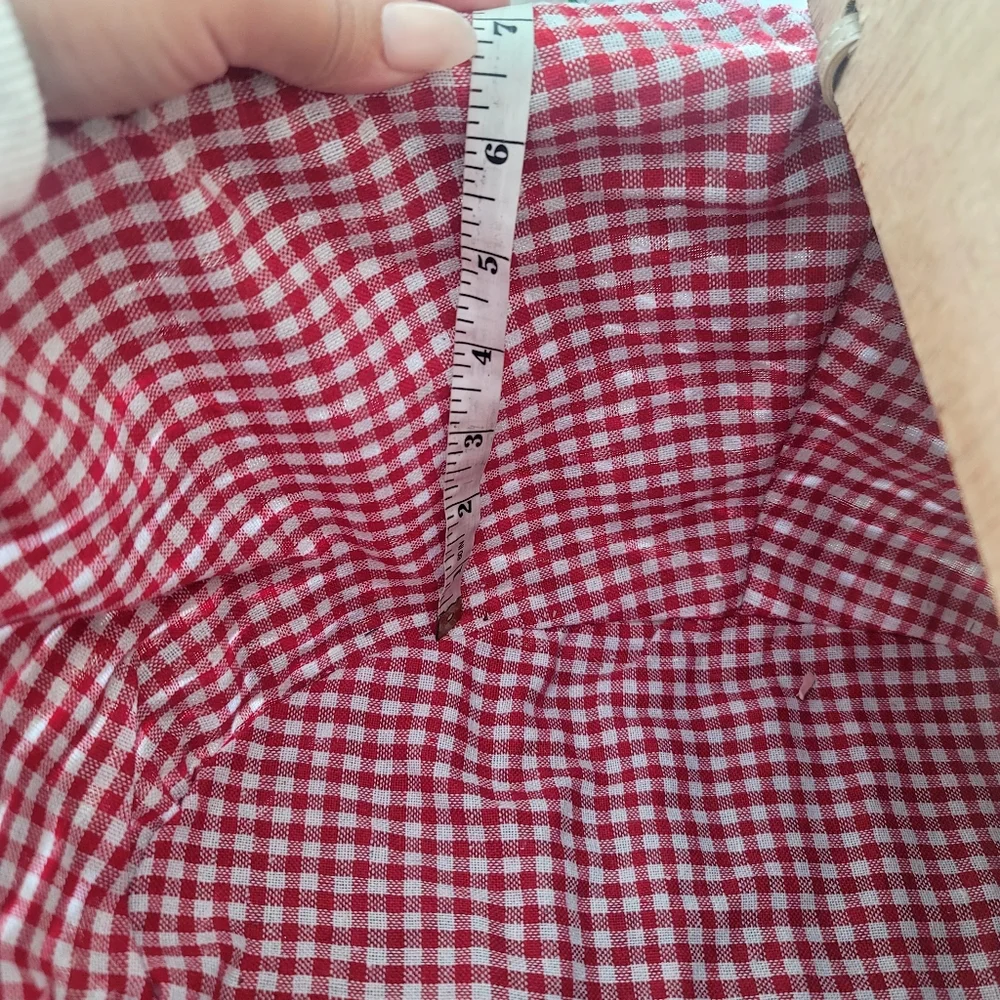 ​Picnic Time Wicker Picnic Basket Vintage  Red & White Gingham Liner Cottagecore